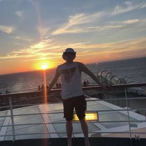 Meet your Posher, Zane